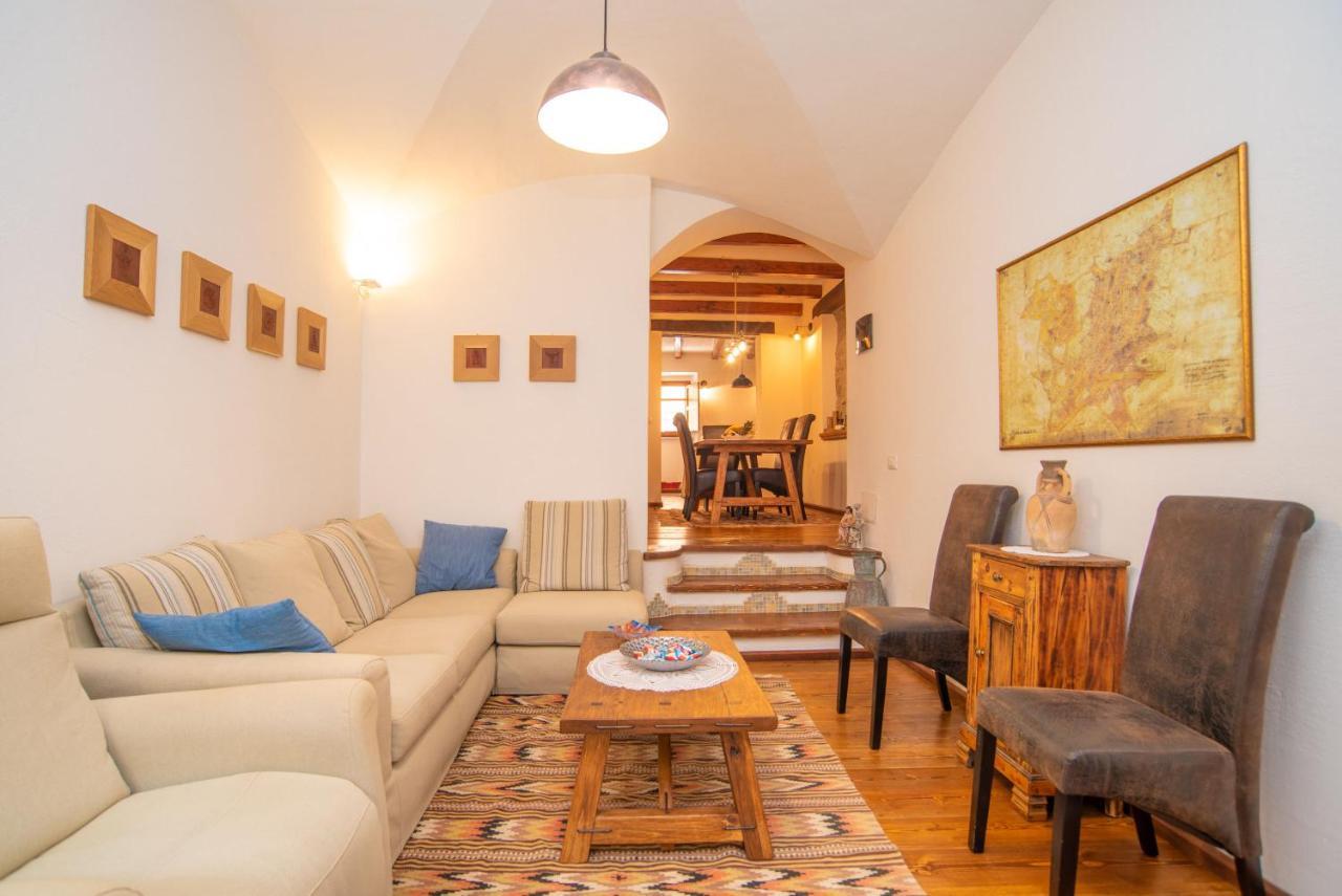 Villa Casa Santa Croce Ala dei Sardi Exterior foto